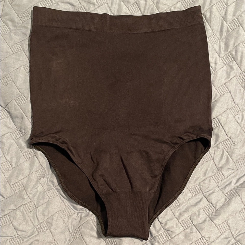 NWOT High Waisted Black Panty Shapewear. Size XL-XXL